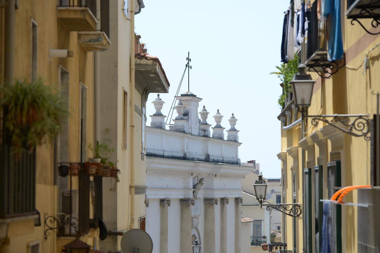 Il Duomo Salerno Bed and Breakfast Exteriör bild